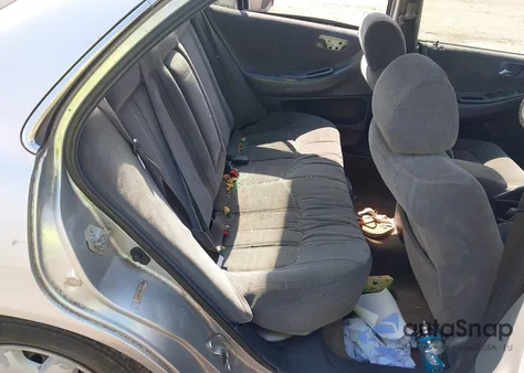 2000 Honda Accord 2.3 Lx z USA, uszkodzony, nr VIN JHMCG6652YC000430